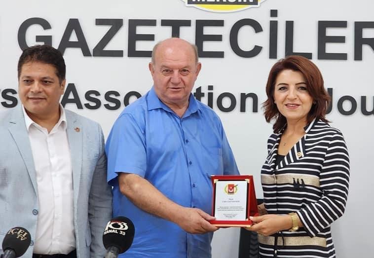 Mersin’de, “Afet döneminde gazetecilik ve basın” konulu konferans düzenlendi